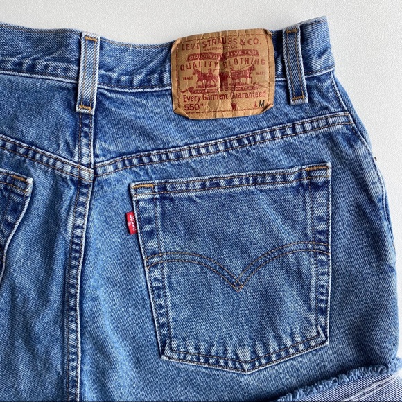 Vintage Levi’s 550 High Rise Denim Cut offs - Picture 2 of 4